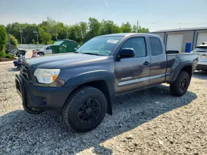 Toyota Tacoma 2.7L 4 2015