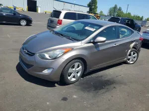 Hyundai Elantra 1.8L 4 2013