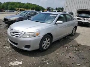 Toyota Camry BASE 2.5L 4 2011
