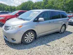 Toyota Sienna 3.5L 6 2017