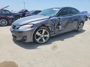 Lexus IS 2.5L 6 2013