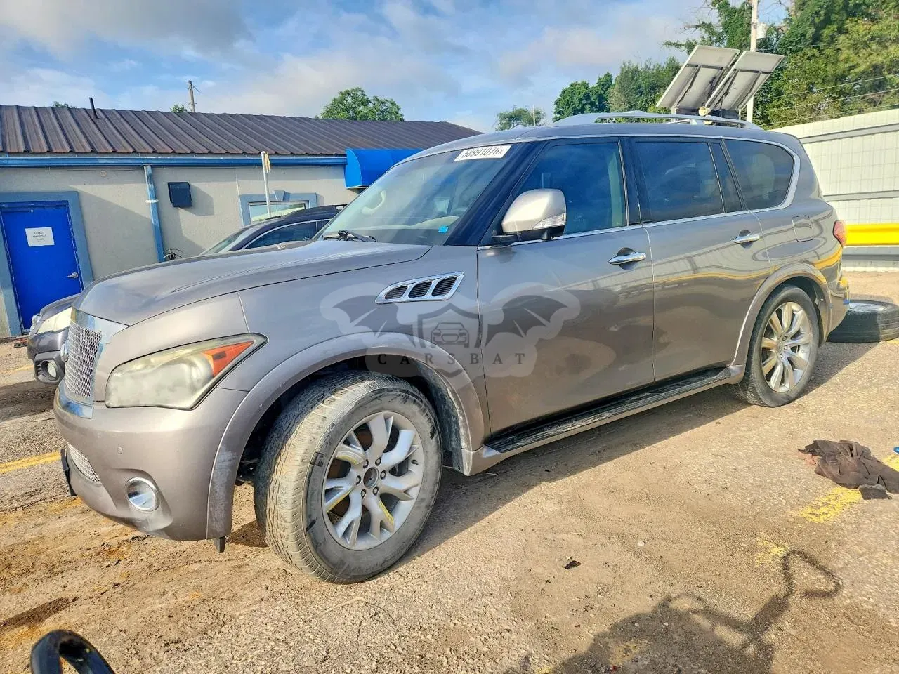 Infiniti QX56 5.6L 8 2013