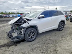 Toyota Highlander 3.5L 6 2017