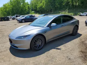 Tesla Model 3 2025