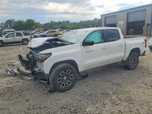 Chevrolet Colorado 2.7L 4 2024