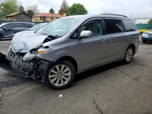 Toyota Sienna 3.5L 6 2011