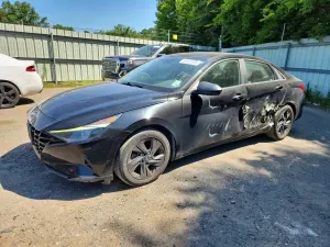 Hyundai Elantra 2.0L 4 2021