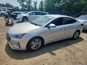 Hyundai Elantra 2.0L 4 2019