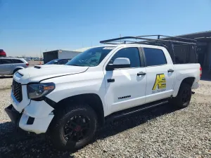 Toyota Tundra 5.7L 8 2021