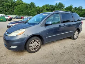 Toyota Sienna 3.5L 6 2010