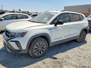 Volkswagen Taos 1.5L 4 2023