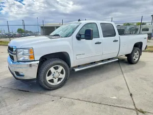 Chevrolet Silverado 1500 6.6L 8 2011