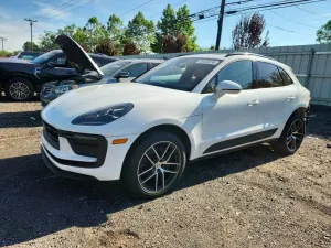 Porsche Macan 2.0L 4 2025