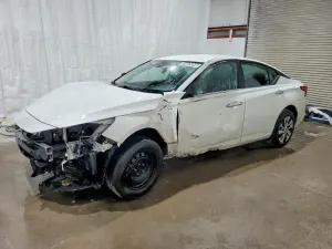 Nissan Altima 2.5L 4 2023