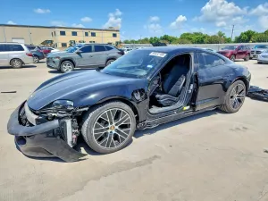 Porsche Taycan 2022