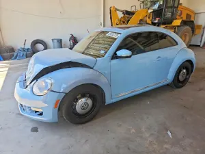 Volkswagen Beetle 2.5L 5 2013