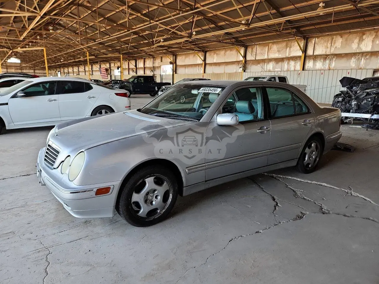 Mercedes-Benz E 4.3L 8 2000
