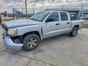 Dodge Dakota 4.7L 8 2006