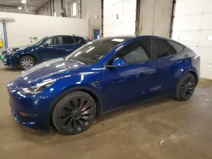 Tesla Model Y 2025