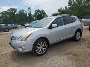 Nissan Rogue 2.5L 4 2012