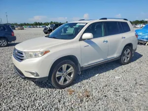 Toyota Highlander 3.5L 6 2013