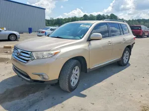 Toyota Highlander 3.5L 6 2013