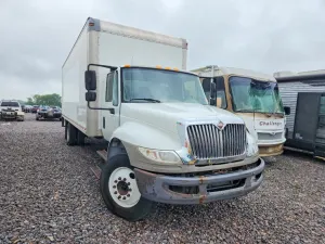 International DuraStar / 4000 6.7L 6 2018