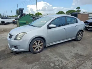 Nissan Sentra 2.0L 4 2012