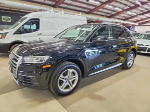 Audi Q5 2.0L 4 2018