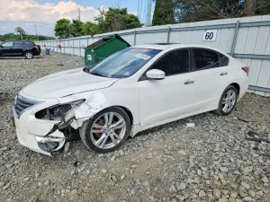 Nissan Altima 3.5L 6 2015