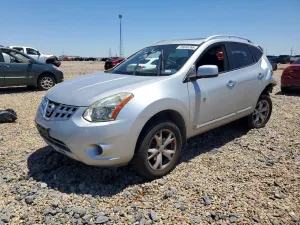 Nissan Rogue 2.5L 4 2011