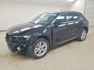 Audi Q3 2.0L 4 2025