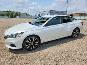 Nissan Altima 2.5L 4 2020