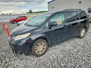 Toyota Sienna 3.5L 6 2012