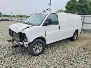 GMC Savana 6.6L 8 2022