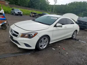 Mercedes-Benz CLA 2.0L 4 2015