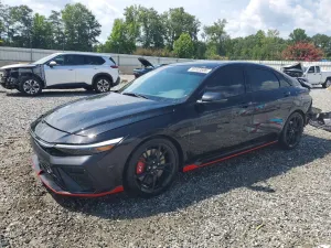 Hyundai Elantra 2.0L 4 2025
