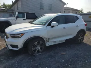 Volvo XC40 2.0L 4 2019