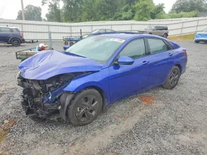 Hyundai Elantra 2.0L 4 2022