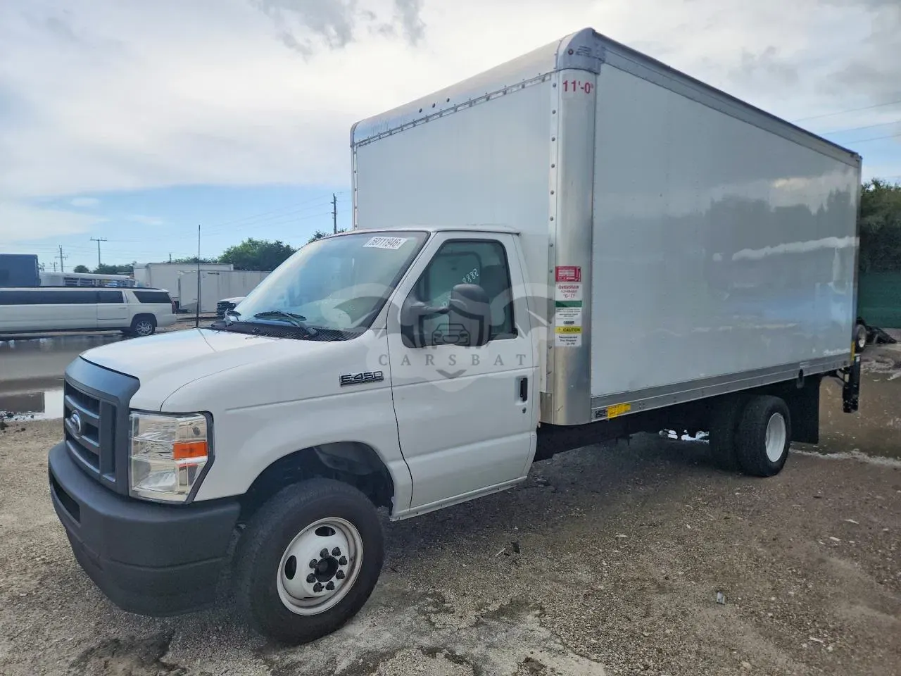 Ford Econoline 7.3L 8 2024