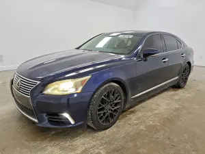 Lexus LS 4.6L 8 2013