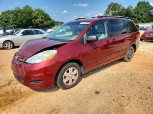Toyota Sienna 3.5L 6 2010
