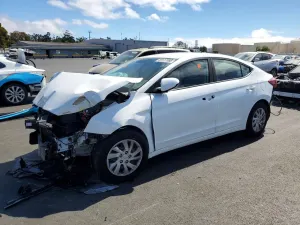 Hyundai Elantra 2.0L 4 2019