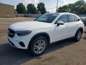 Mercedes-Benz GLC 2.0L 4 2023