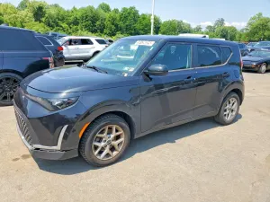 Kia Soul 2.0L 4 2023