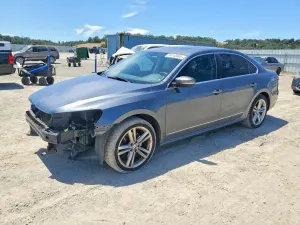 Volkswagen Passat 2.0L 4 2014