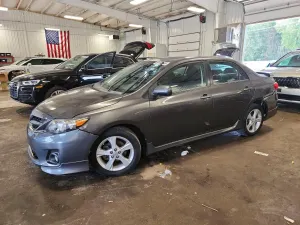 Toyota Corolla 1.8L 4 2013