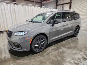 Chrysler Pacifica 3.6L 6 2025
