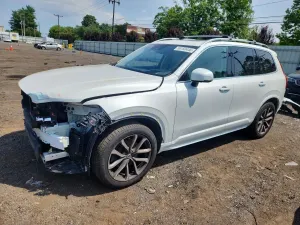 Volvo XC90 2.0L 4 2019