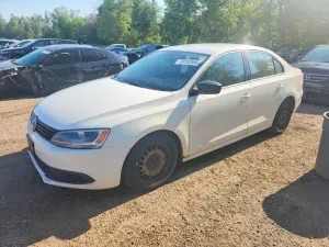 Volkswagen Jetta 2.0L 4 2013